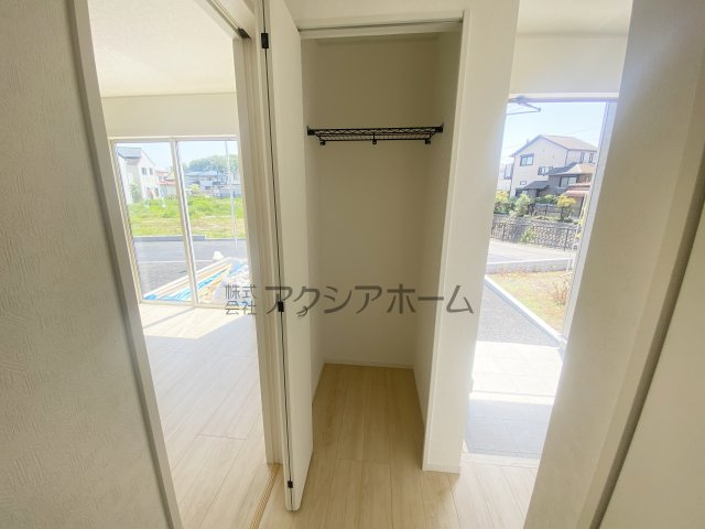 所沢市久米・全3棟　新築一戸建　1号棟　～駐車並列2台～の収納