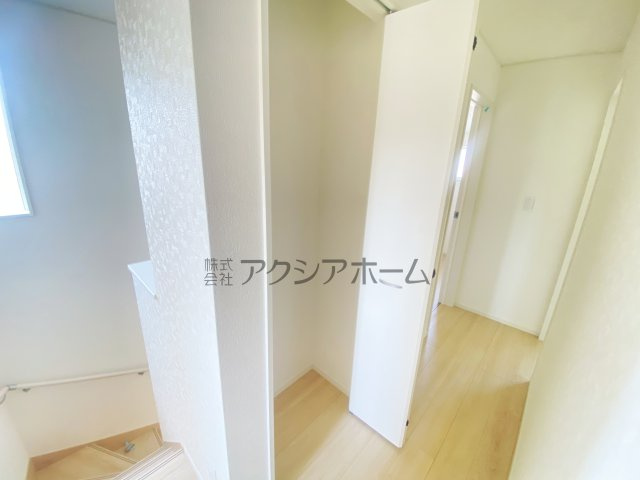 所沢市久米・全3棟　新築一戸建　1号棟　～駐車並列2台～の収納