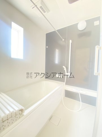 所沢市久米・全3棟　新築一戸建　1号棟　～駐車並列2台～の浴室|1坪サイズ・浴室乾燥機付ユニットバスで一日の疲れを癒しましょう♪