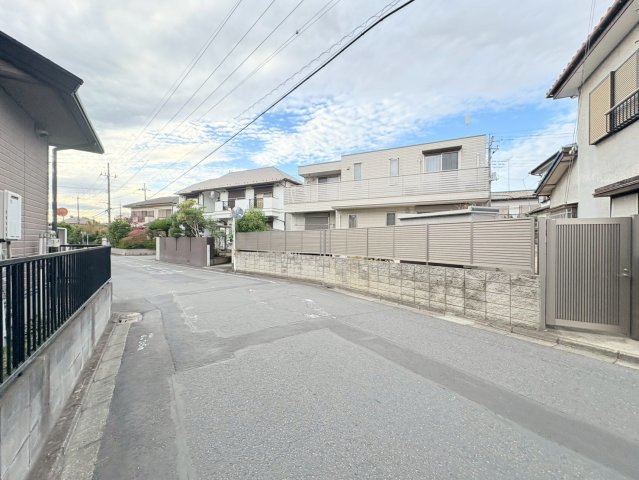 川越市吉田　建築条件なし売地　東武東上線『霞ヶ関駅』徒歩13分　【上戸小学区】の前面道路含む現地写真