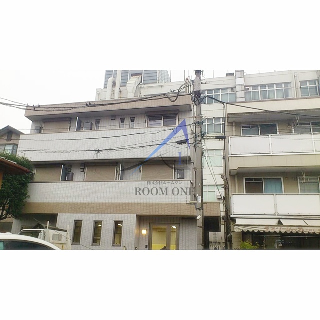 イースト・テン