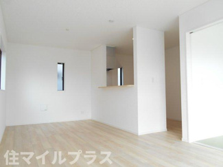 【居間・リビング】 | 郡山市大槻町三角田新築一戸建て5棟 | ゆったりとしたリビングです