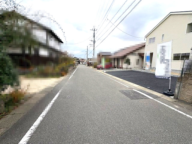 【その他】 | 大野城市乙金3丁目第3　1号棟（全1棟）【仲介手数料無料・0円】 | 現地写真。前面道路です。