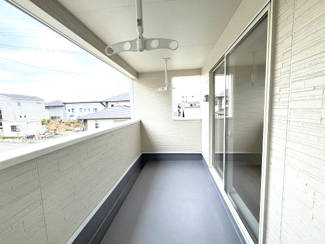 【バルコニー】 | 大野城市乙金3丁目第3　1号棟（全1棟）【仲介手数料無料・0円】 | 現地写真。インナーバルコニーです。