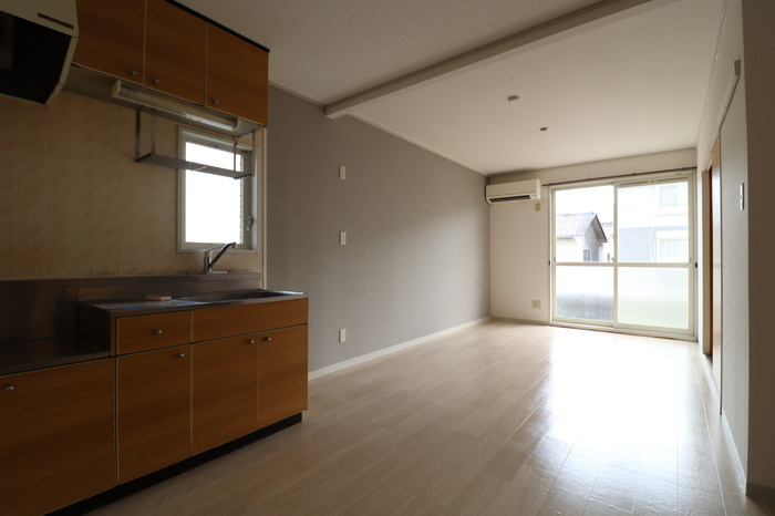 プリオールエフ　B棟の居間・リビング