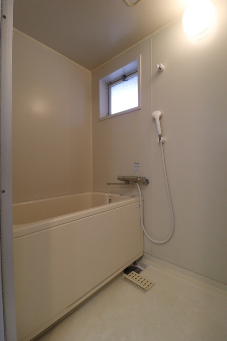 プリオールエフ　B棟の浴室