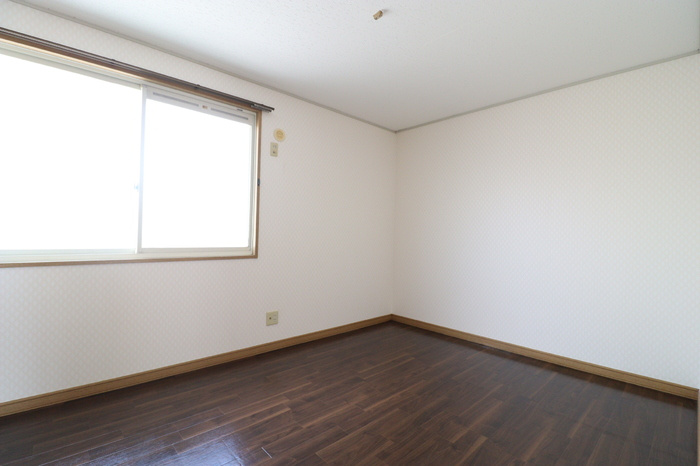 プリオールエフ　B棟の洋室