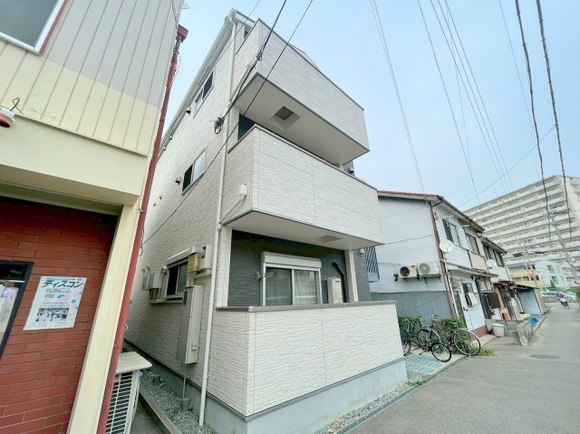 レジア大桐の外観