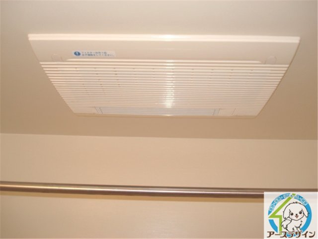 メゾン　ドゥ　シェリーの浴室|パース写真