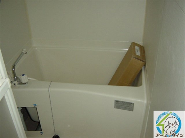 メゾン　ドゥ　シェリーの浴室|パース写真