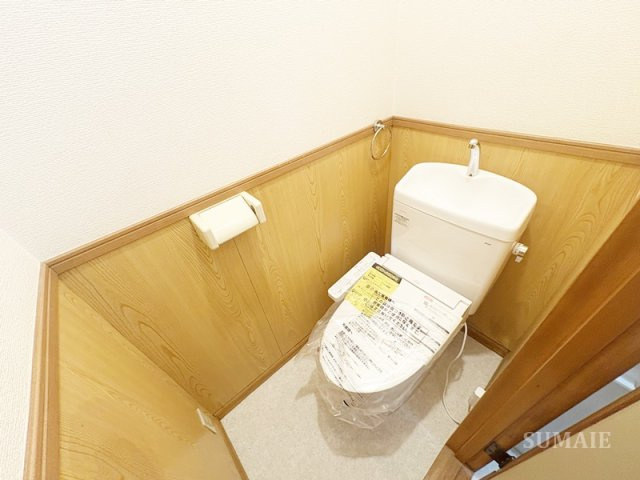 Kハウスのトイレ|温水洗浄便座付きトイレです☆