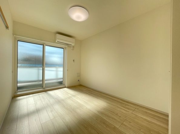 ヴィラ川口元郷の居間・リビング|別号室参考写真です。