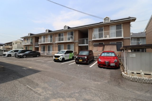 プレジール小野　E棟