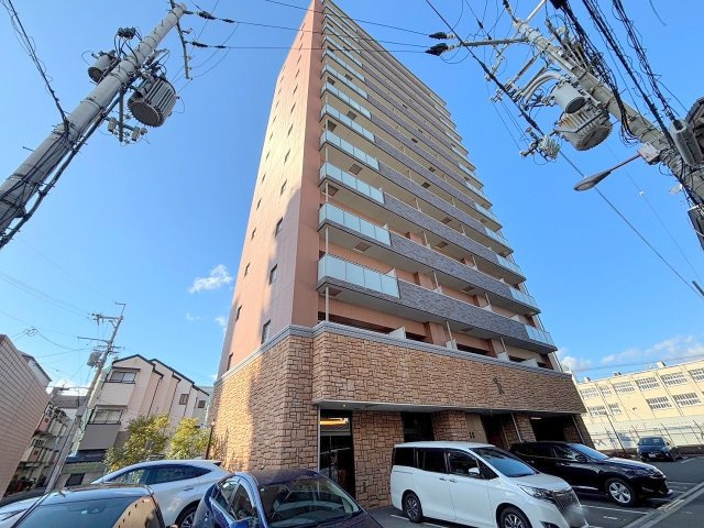 プレジオ十三の外観