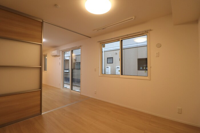 ボナールの洋室