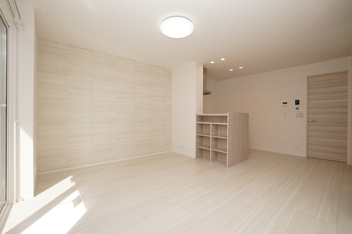 マーメゾン新福の居間・リビング