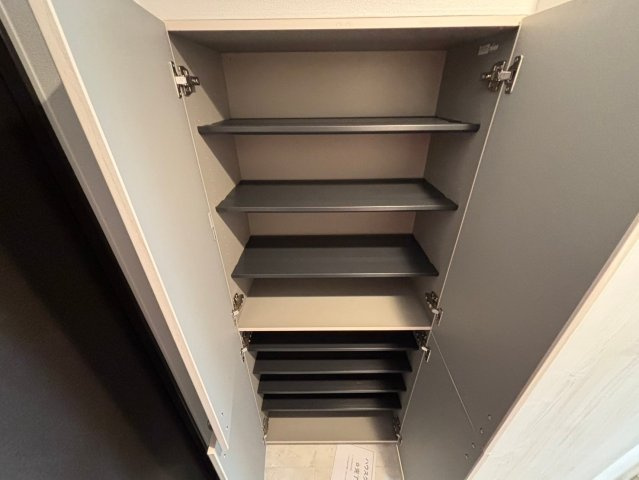 べラジオ三国駅前の収納