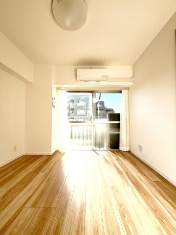 ネオコーポ亀有の居間・リビング