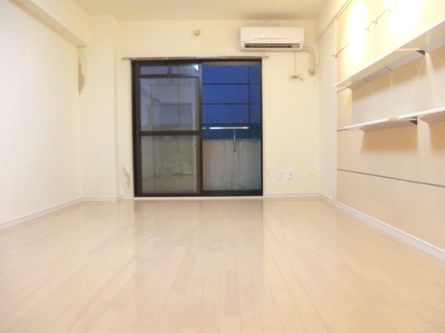 ベルセ別所の居間・リビング