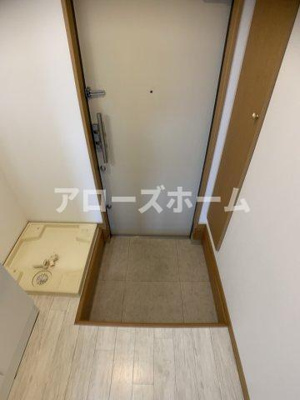 【玄関】 | リバーサイド安藤 | ※室内写真は前回募集の1階住戸につきイメージです