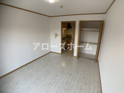 【居間・リビング】 | リバーサイド安藤 | ※室内写真は前回募集の1階住戸につきイメージです