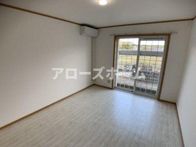 【居間・リビング】 | リバーサイド安藤 | ※室内写真は前回募集の1階住戸につきイメージです