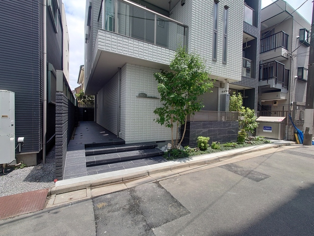 mic SENKAWAのエントランス|エントランス