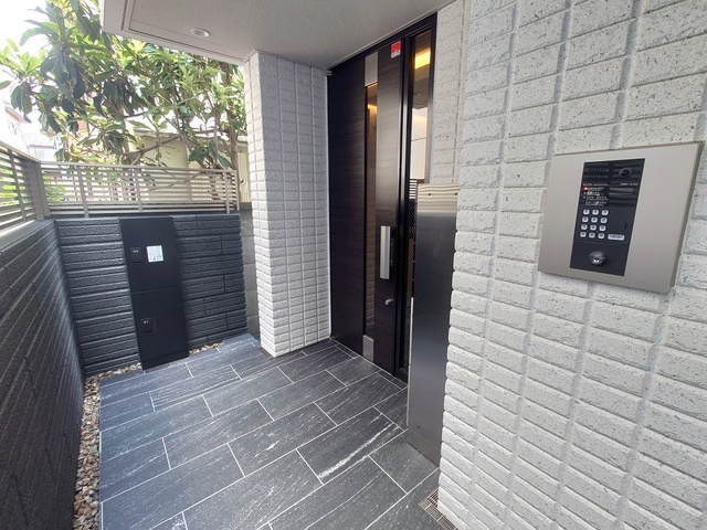 mic SENKAWAのロビー|オートロック