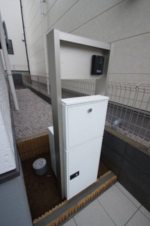 【設備】 | 【仲介手数料無料！！】稲城市若葉台1丁目　新築戸建て（全9区画）4号棟 5480万円 | 大きな宅配ボックス