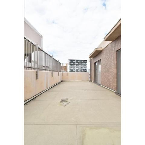 NLC新大阪のバルコニー|NLC新大阪　バルコニー