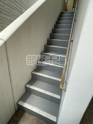 プチ･フルール入谷のその他共用部分|共用階段