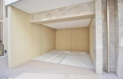 プチ･フルール入谷の駐車場