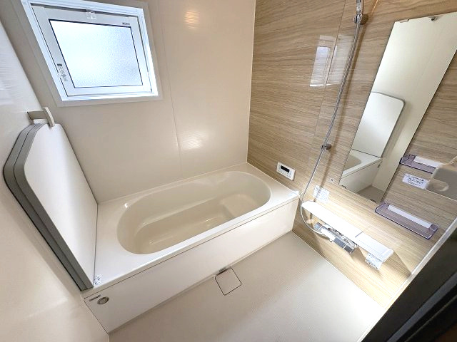 【浴室】 | 福岡市南区若久6丁目　1号棟（全3棟）【仲介手数料無料・0円】 | 現地写真。浴室です。