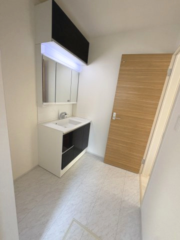 【洗面所】 | 福岡市南区若久6丁目　1号棟（全3棟）【仲介手数料無料・0円】 | 現地写真。