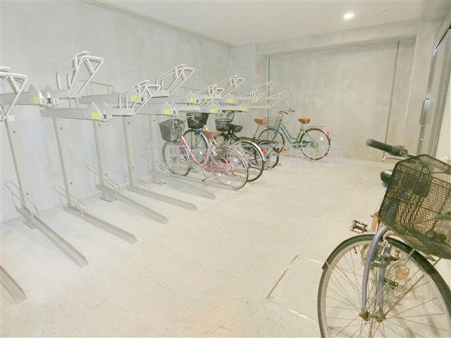 リヴシティ大森町のその他共用部分|屋根付きの駐輪場　