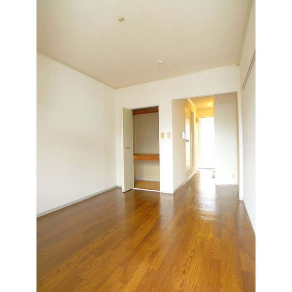 メゾンコマスヤの寝室