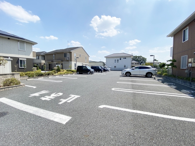 エーデルハイムDの駐車場|敷地内駐車場！