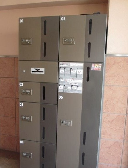 シャンベルジュK☆T のその他共用部分|宅配BOX付きで不在時の荷物の受け取りに便利です☆