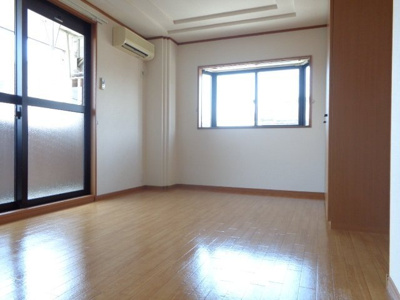 【居間・リビング】 | グランブルー | ※写真は別号室