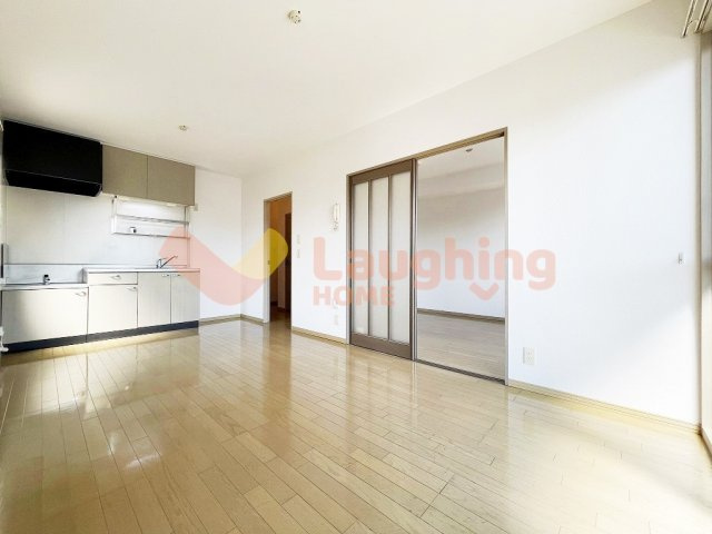 ガーデニアⅡの居間・リビング|ゆったりとした居間です