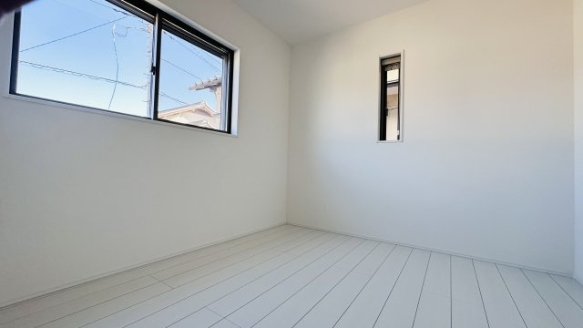 ニュクスの洋室