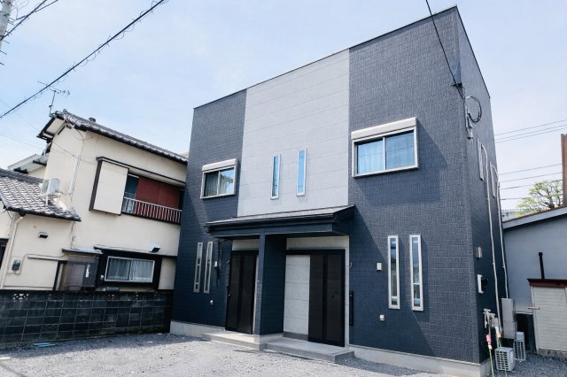 ニュクスの駐車場