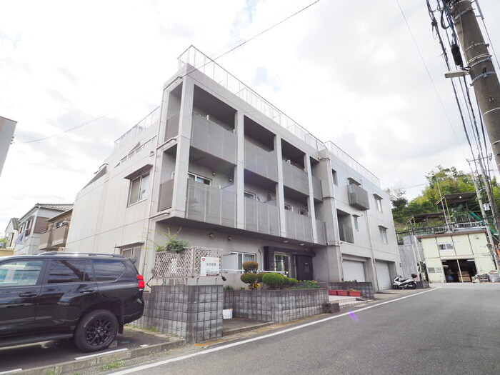 ティエマの外観|安心のセキュリティ完備♪
2006年完成ハウスメーカー施工物件♪