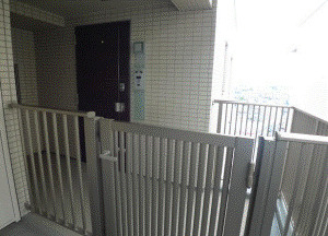 グランマークス東松戸のその他共用部分|門扉の先に広がる、あなただけの迎え空間。玄関ポーチが、住まいに特別感を添えてくれます