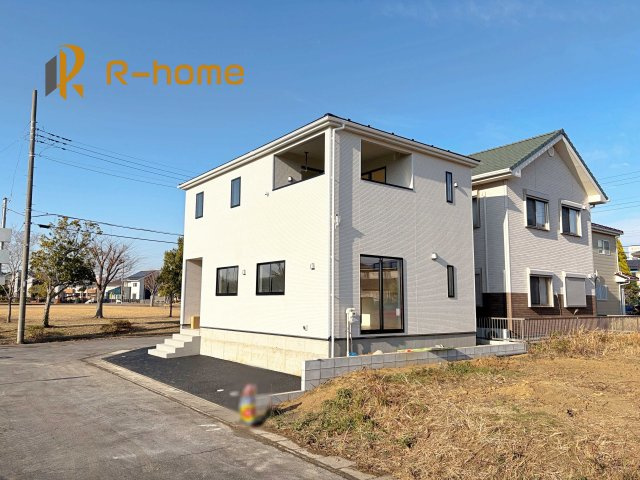 龍ケ崎市白羽第9　新築戸建て　1号棟の外観|建物完成いたしました！ご予約で『平日』や『夕方』などでもご見学可能です！