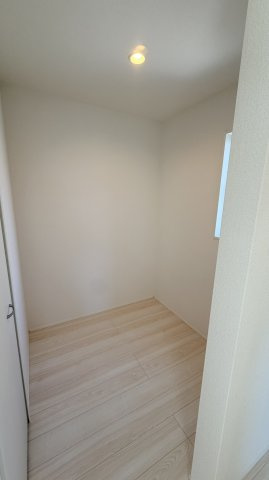 【洋室】 | 伊勢原市下糟屋　全５棟　新築住宅