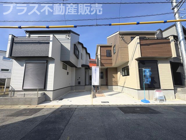 【外観】 | 福岡市南区若久6丁目　2号棟（全3棟）【仲介手数料無料・0円】 | 現地写真。プラス不動産販売なら、現場の全ての棟をまとめてご見学頂けます。