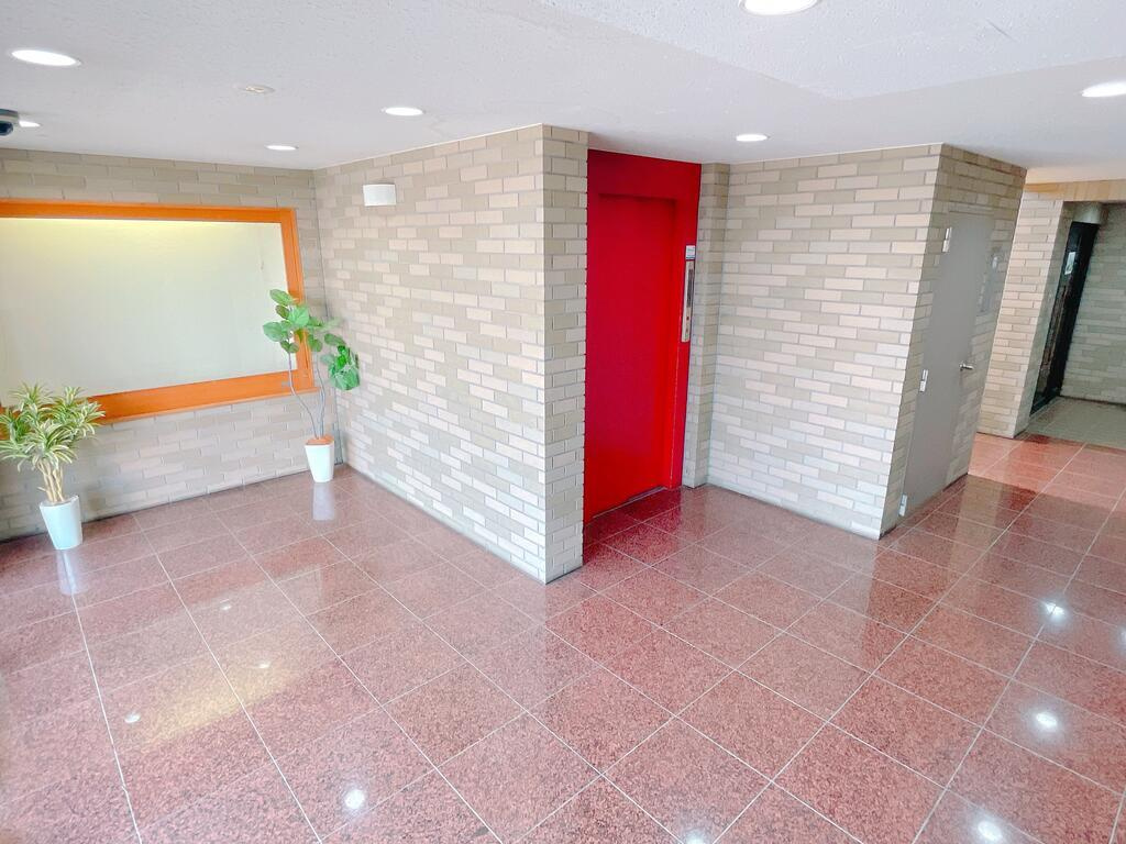 カーサピッコラ前橋のエントランス