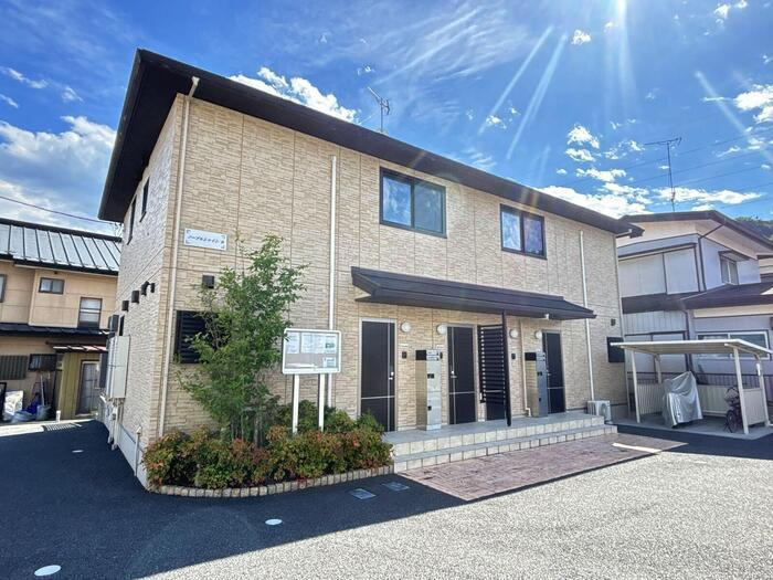 ノーブルシャインBの外観