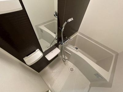 【浴室】 | Luxe新大阪EASTⅡ | おしゃれできれいなお風呂です。